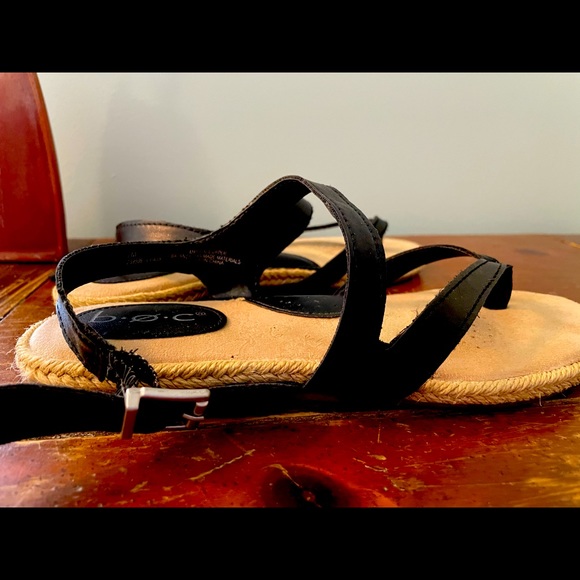 boc strappy sandals